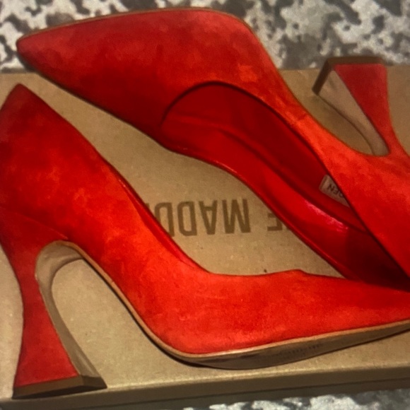 Steve Madden Vibrant Red Suede Heels - Picture 2 of 3